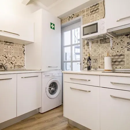 Cozy Townhouse In Picturesque Neighborhood * Faro