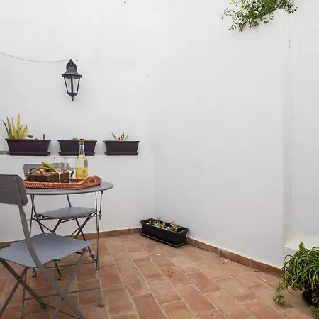 Cozy Townhouse In Picturesque Neighborhood Faro